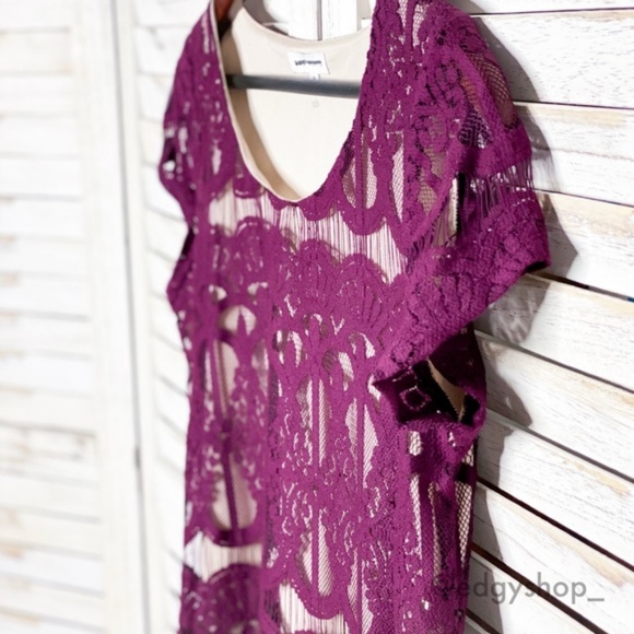 Socialite | Cap Sleeve Lace Shift Dress NWOT - Picture 2 of 6